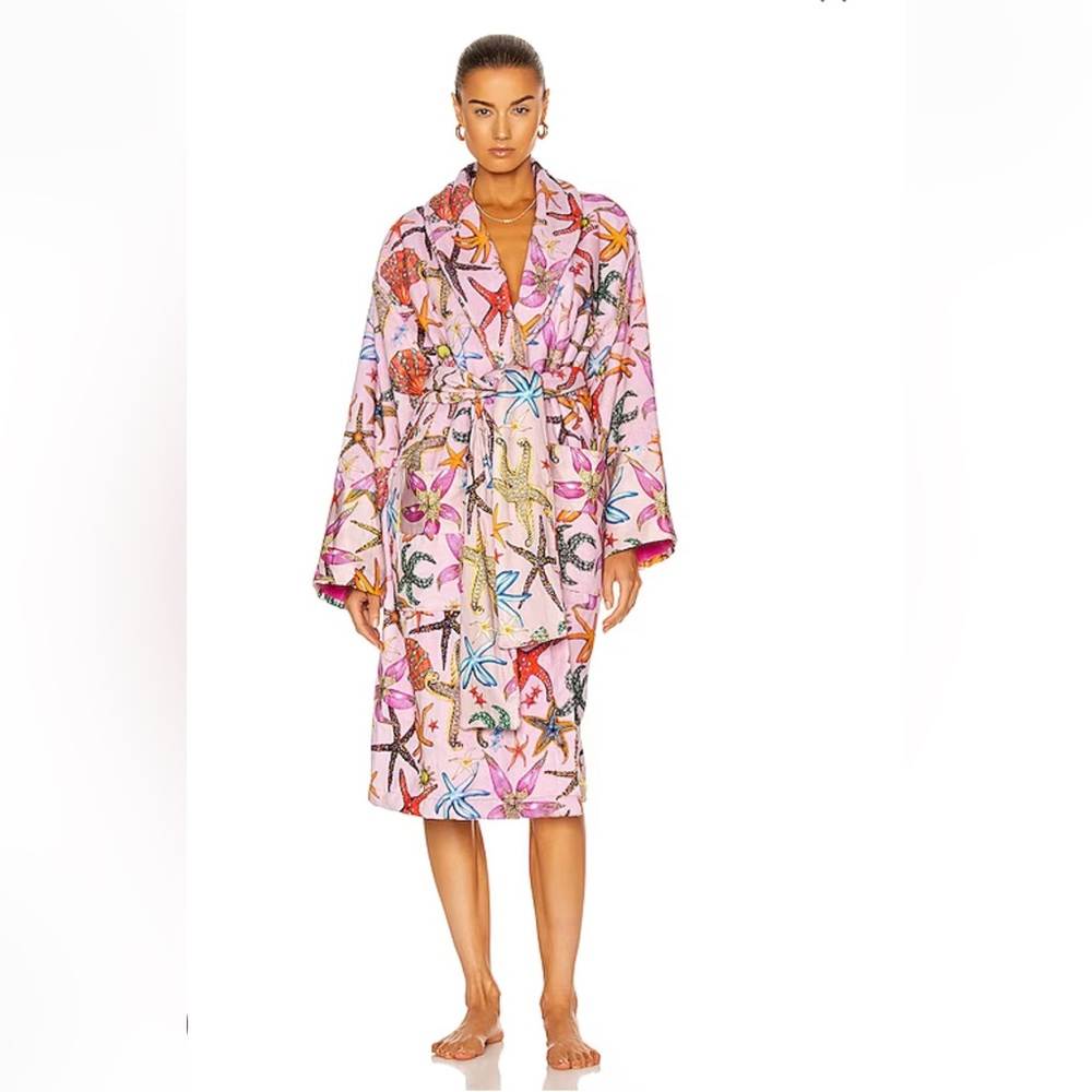 Versace Starfish Robe- Tresor De La Mer Pale pink Terrycloth Unisex Bath Robe